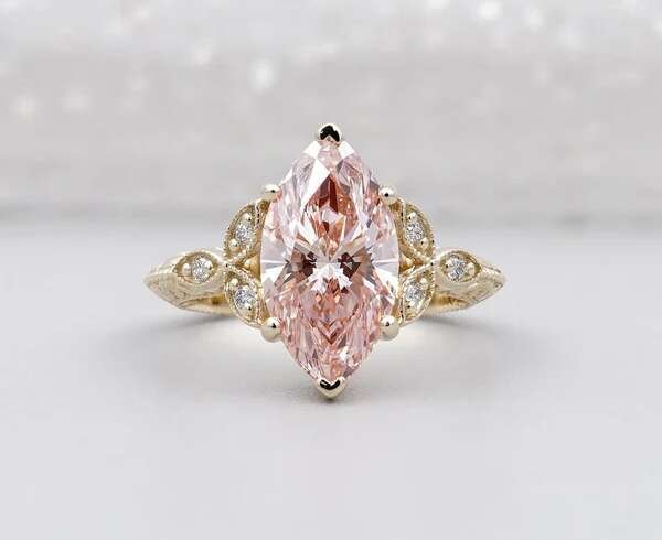 What Makes Light-Toned Jewelry Feel So Personal and Unique