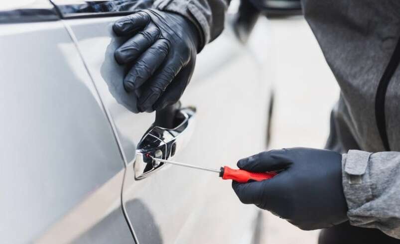 Locked Out of Car Edmonton: Fast Help When Locked Out