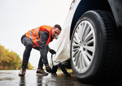 Roadside Assistance Service Austell, GA: Reliable Help When You Need It Most