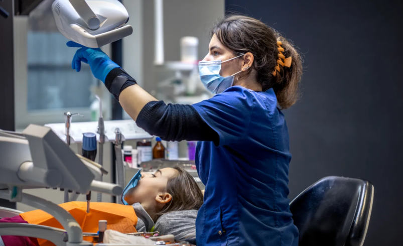 Cosmetic Dentistry In-House Marketing Specialist: A Complete Guide to Growing Your Dental Practice