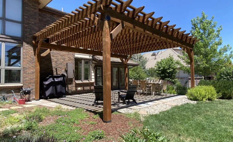 Creating a Comfortable Outdoor Space With a Well Planned Pergola