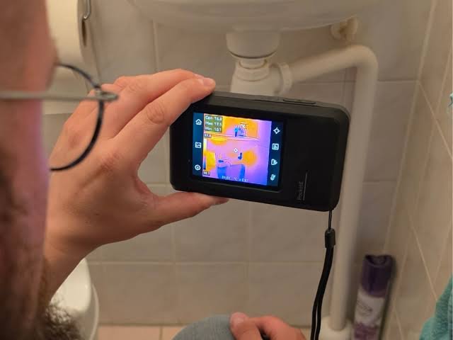 Waarom je Lekdetectie badkamer zonder schade serieus moet nemen