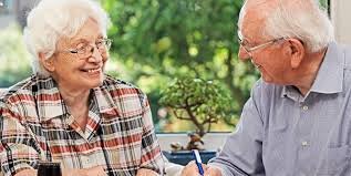 Building a Practical Emergency Contact Plan for an Aging Parent
