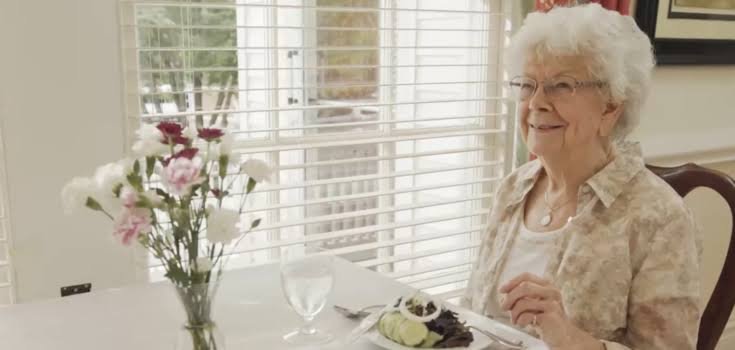 Supporting Better Sleep Routines for Seniors Living With Memory Impairment