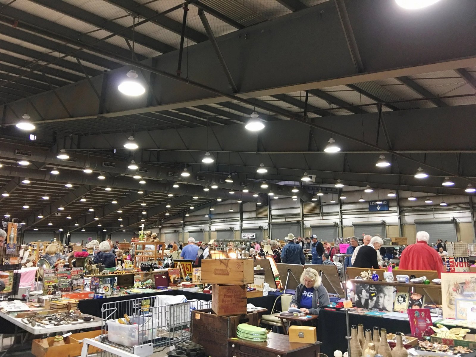 Why Is a Vintage Festival a Must-Visit in Chicago?