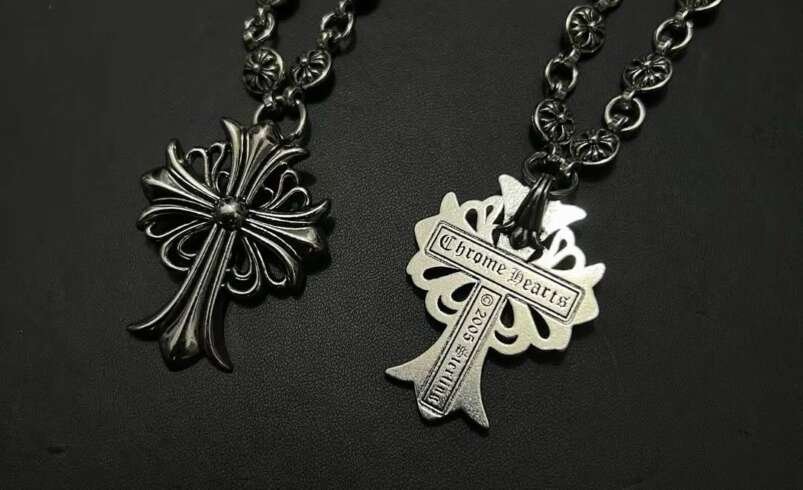 Bold American Accessory Trends Inspired by the chrome hearts necklace