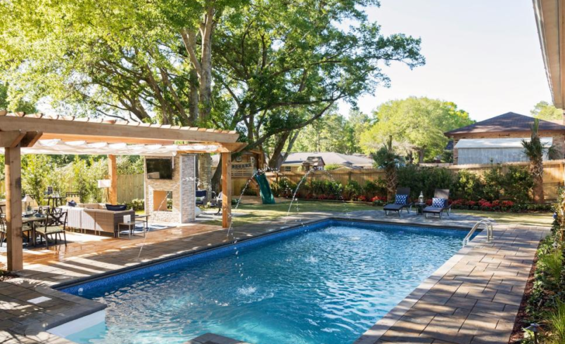 Pool Remodeling Services for Better Hialeah Outdoor Living