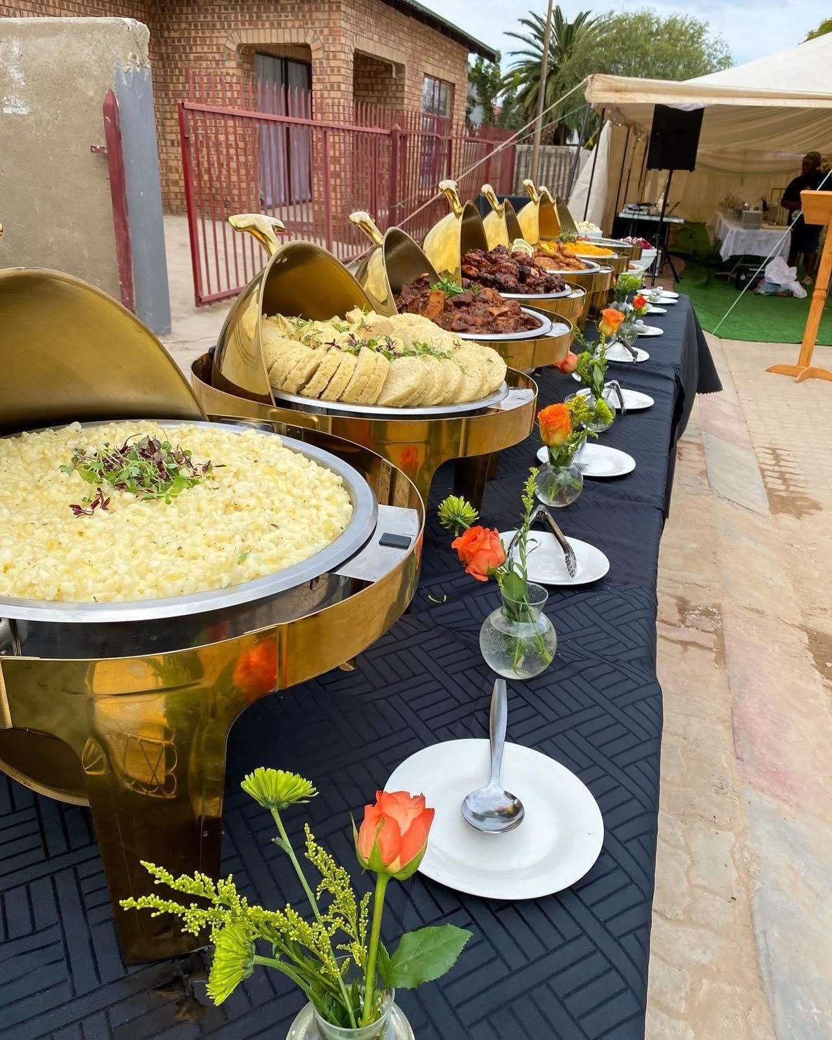 Catering Packages: Choosing the Right Food Service for Every Event